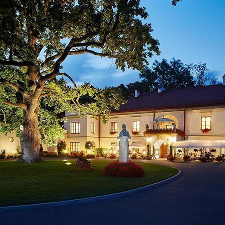Zamek Dubiecko Hotel Ngoại thất bức ảnh