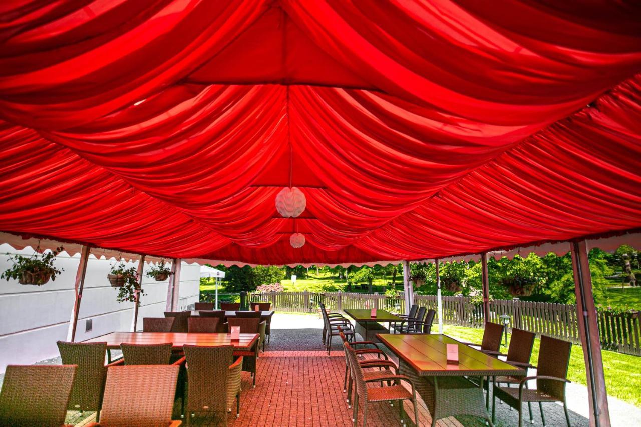 Zamek Dubiecko Hotel Ngoại thất bức ảnh