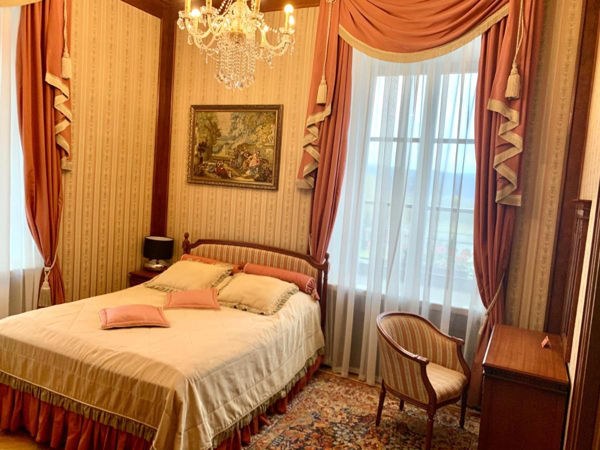 Zamek Dubiecko Hotel Ngoại thất bức ảnh